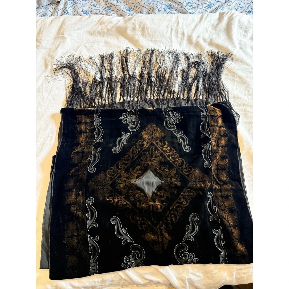 Vintage J & NY Viscose And Silk Black Brown Embroidered Scarf Fringe 64